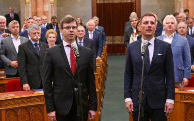 Letette az esküjét a két új miniszter