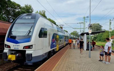 Júniustól visszajár a jegyár fele, ha 20 percnél többet késik a vonat vagy a busz