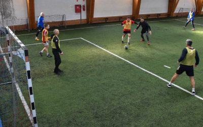 Újra szilveszteri örömfocival búcsúztatják az évet Tiberék a Vidi utánpótlás műfüves csarnokban