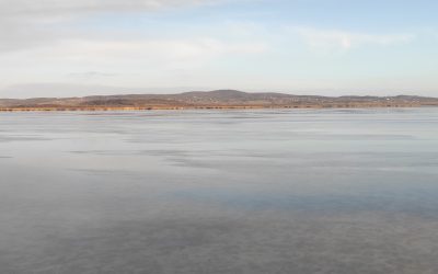 Lassan jegesedik a Velencei-tó, még nem szabad rálépni!