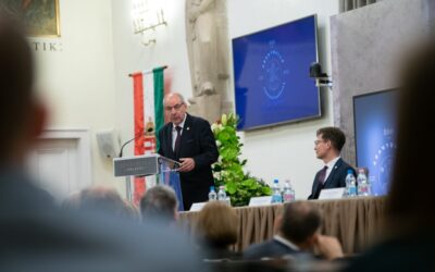 Székesfehérvári gratuláció dr. Sulyok Tamásnak, Magyarország köztársasági elnökének