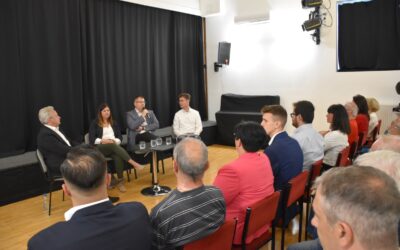 Kerekasztal beszélgetés békéről, jövőképről