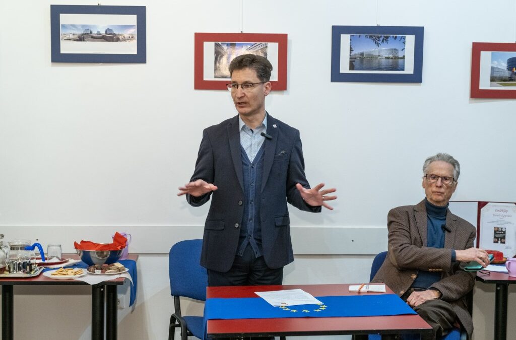 Dr. Cser-Palkovics András: elkerülhetetlen várostérségben gondolkodni!