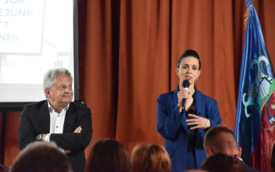 A VOKS 2025-ről tájékoztatott Szabadbattyánban Koncz Zsófia és Vargha Tamás