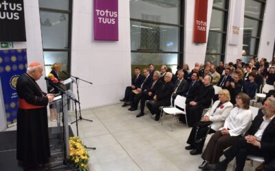 Totus Tuus – megnyílt a Szent II. János Pál pápának emléket állító kiállítás