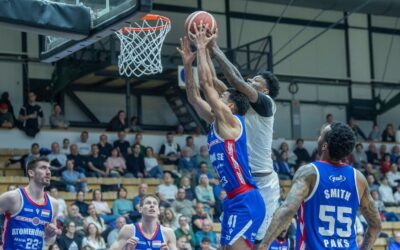 Férfi kosár: távolodóban a hajó, hazai pályán nagy pofont kapott az Alba a Pakstól