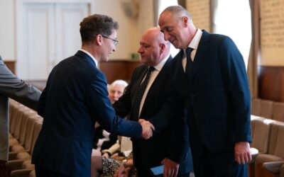 Átvették megbízóleveleiket, majd a polgármesterrel egyeztettek az új képviselők