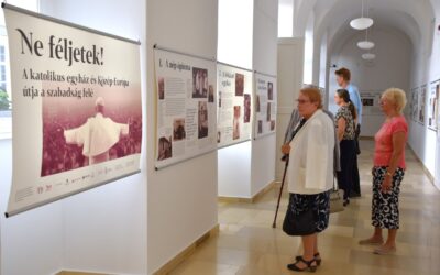 Ne féljetek! Új kiállítás nyílt a Székesfehérvári Egyházmegyei Múzeumban